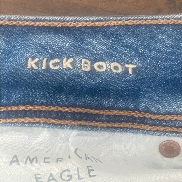 American Eagle Low Rise Bootcut Ripped Blue Jeans Size 0 - Picture 5 of 15